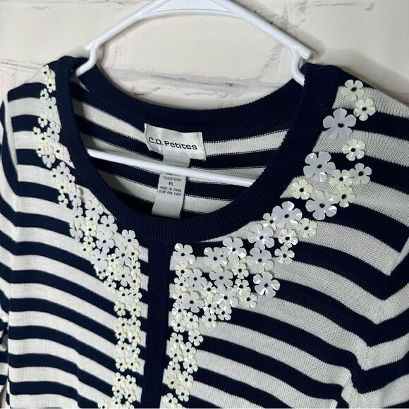 CD Petites small or medium blue & white top - Picture 5 of 5